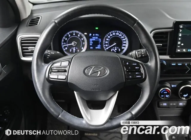 Hyundai Venue — Фото автомобиля 13