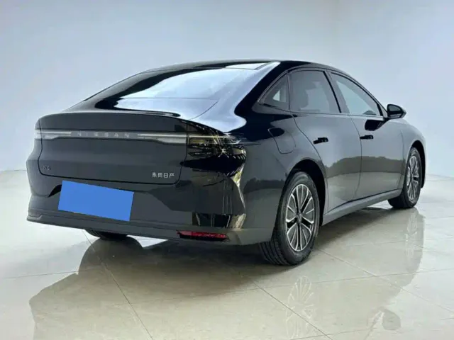 Nissan N6 — Фото автомобиля 9