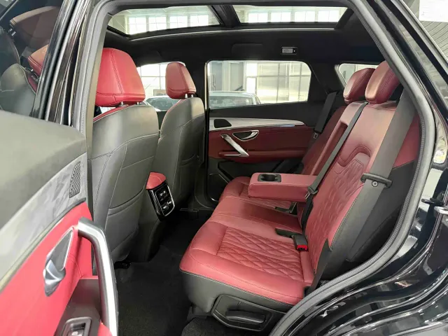 Jetour Jetour X70 PLUS 2023 1.5T DCT Warrior PLUS 5-seater — Фото автомобиля 15