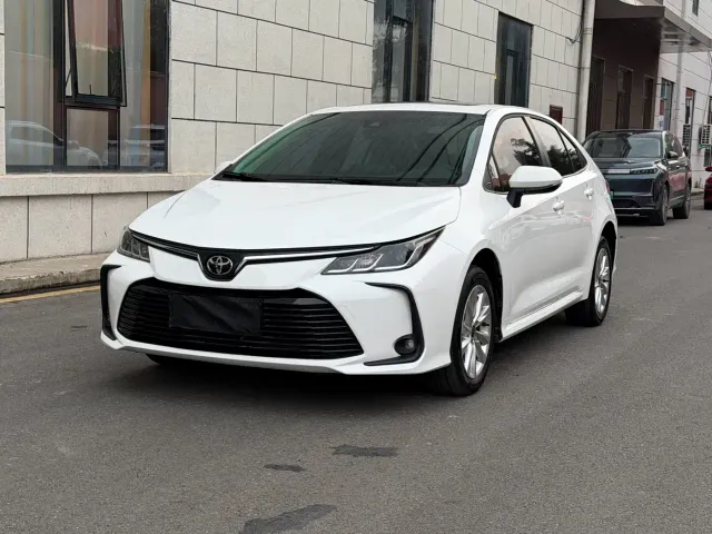 Фотография автомобиля — Toyota Corolla