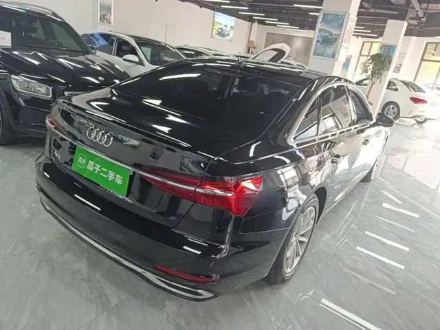 Audi A6L — Фото автомобиля 6