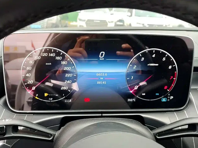 Mercedes-Benz C-Class — Фото автомобиля 11