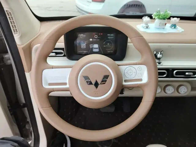 Wuling Hongguang Mini EV — Фото автомобиля 10