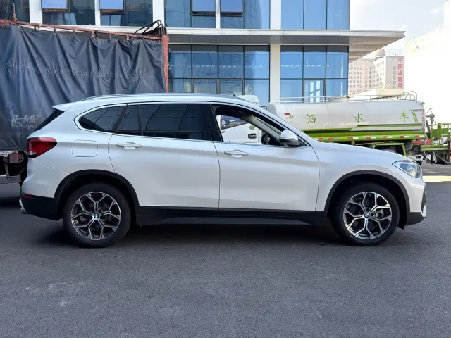 BMW X1 — Фото автомобиля 6