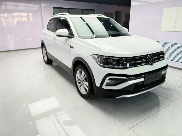 Volkswagen T-Cross — Фото автомобиля 4