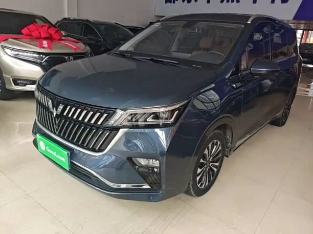 Фотография автомобиля — Wuling Jiachen
