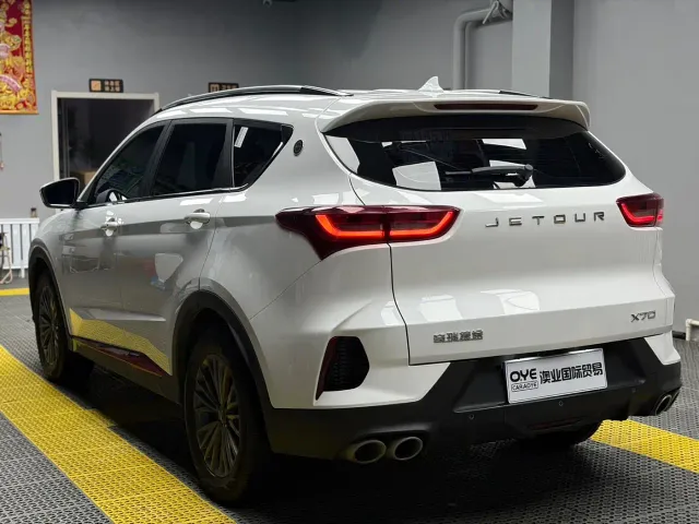 Jetour X70 — Фото автомобиля 4