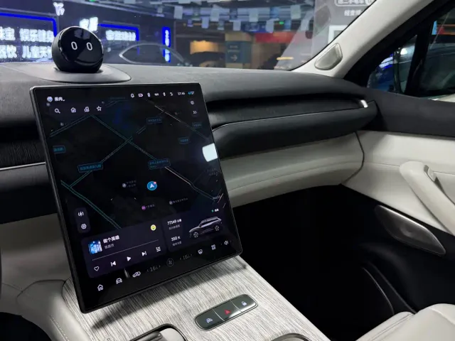 Nio ES7 — Фото автомобиля 11
