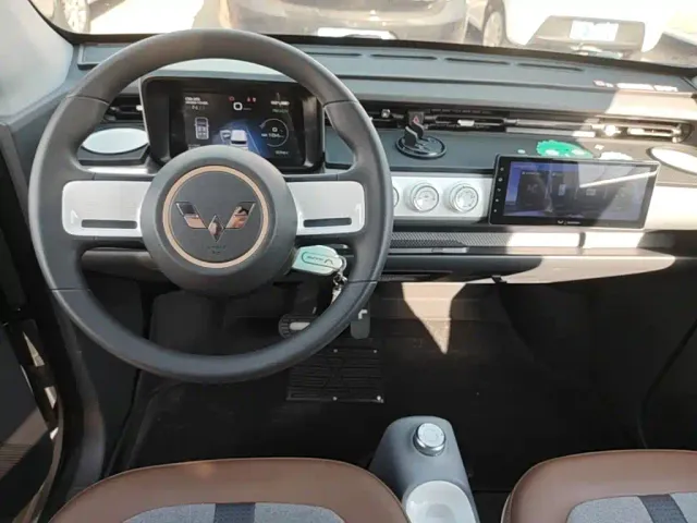 Wuling Hongguang Mini EV — Фото автомобиля 9