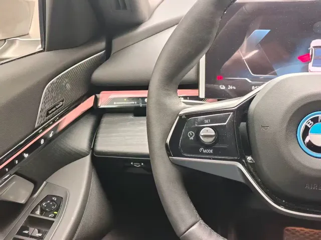 BMW i5 — Фото автомобиля 13