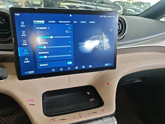 BYD Dolphin — Фото автомобиля 12