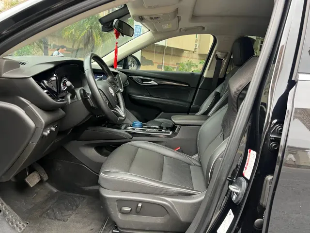 Buick Envision S — Фото автомобиля 7