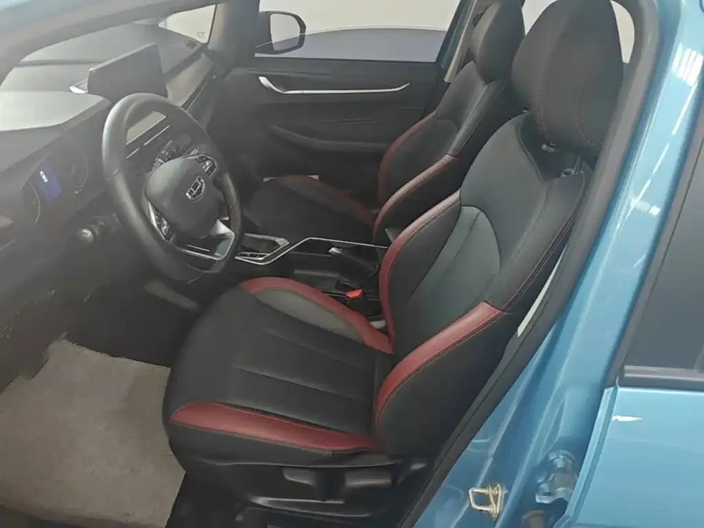 Geely Vision X3 2021 PRO 1.5L CVT Premium — Фото автомобиля 14