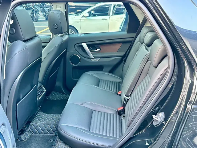 Land Rover Discovery Sport — Фото автомобиля 9