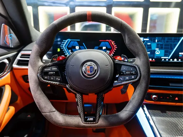BMW M4 — Фото автомобиля 24