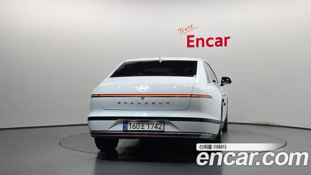 Hyundai Grandeur GN7 — Фото автомобиля 4
