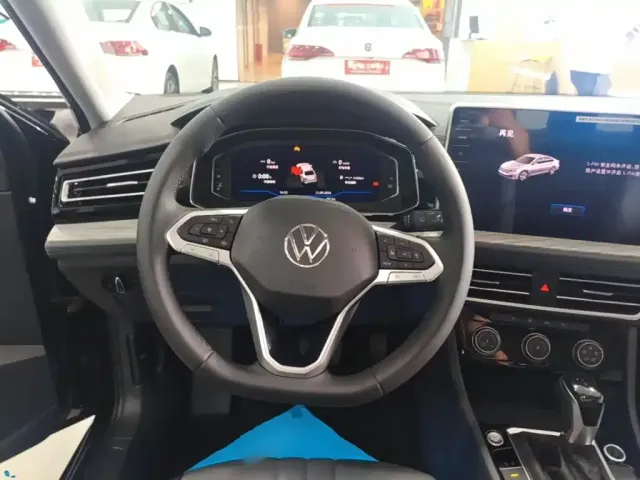 Volkswagen Sagitar — Фото автомобиля 10