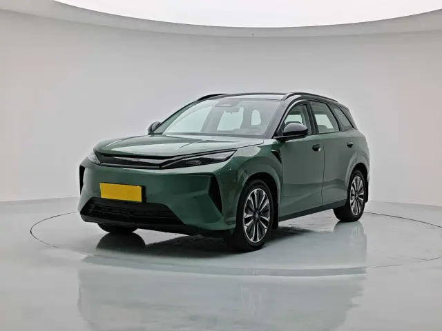 Фотография автомобиля — BYD Yuan PLUS