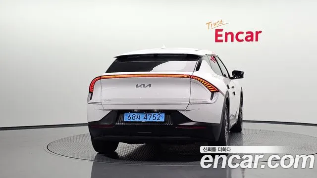 Kia EV6 — Фото автомобиля 4
