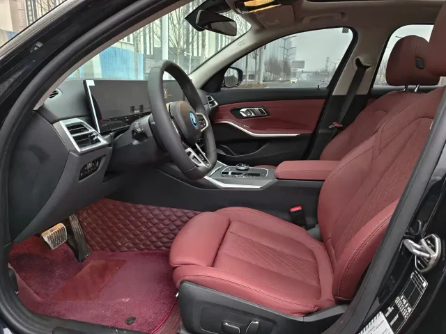 BMW i3 — Фото автомобиля 5