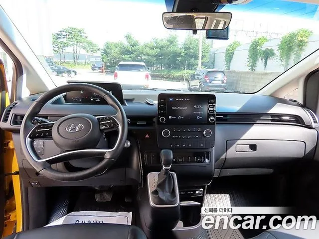 Hyundai Staria Staria L3.5 Школьный автобус — Фото автомобиля 8