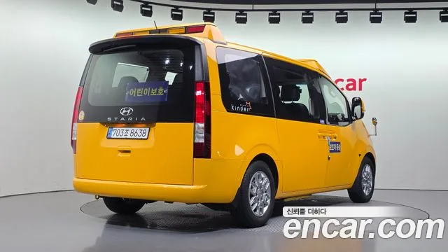 Hyundai Staria — Фото автомобиля 2
