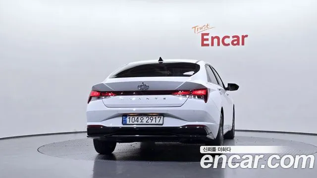 Hyundai Avante CN7 — Фото автомобиля 4