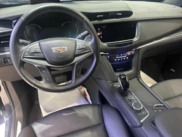 Cadillac XT5 — Фото автомобиля 4