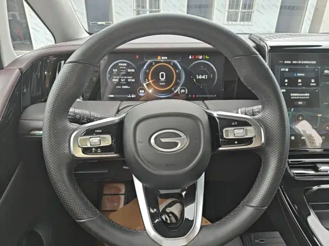 GAC Trumpchi M8 — Фото автомобиля 10