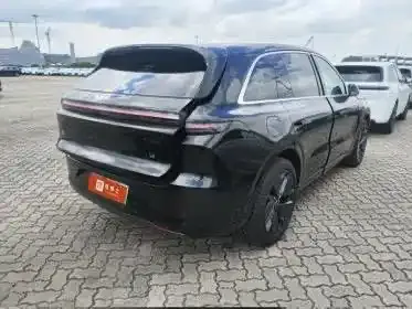 Li Auto L6 — Фото автомобиля 7