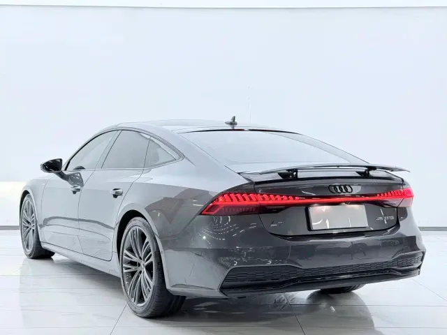 Audi A7 — Фото автомобиля 12