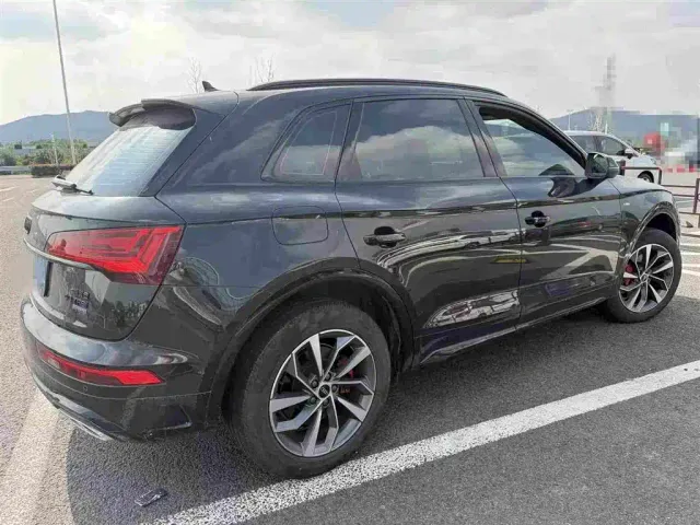 Audi Q5L — Фото автомобиля 2