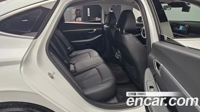 Hyundai Sonata — Фото автомобиля 17