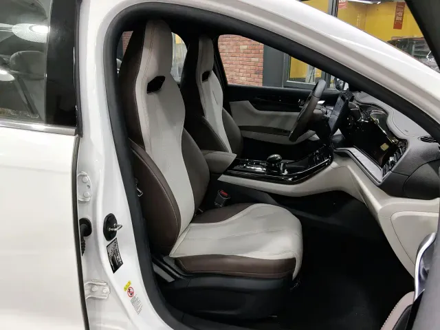 BYD Qin PLUS — Фото автомобиля 10