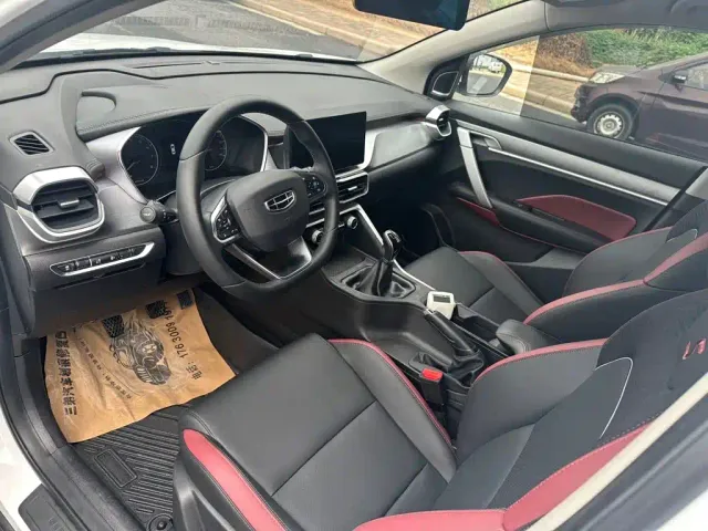 Geely Binyue — Фото автомобиля 4