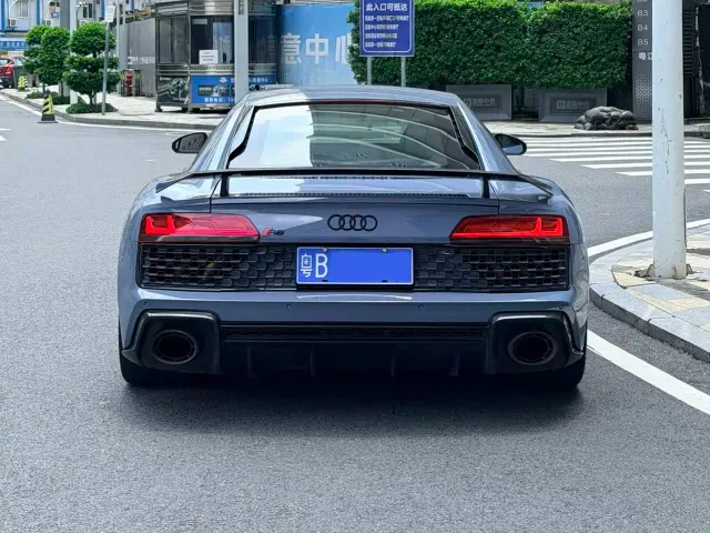 Audi R8 — Фото автомобиля 4
