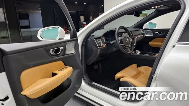 Вольво S60 S60 третьего поколения B5 Ultimate Bright — Фото автомобиля 10