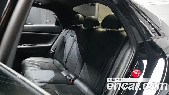 Hyundai Avante CN7 — Фото автомобиля 18
