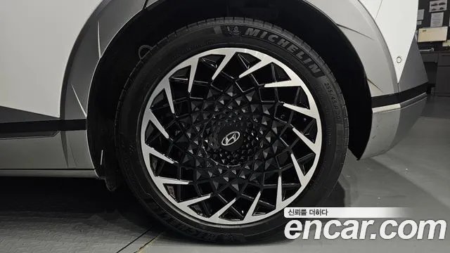 Hyundai Ioniq 5 — Фото автомобиля 6