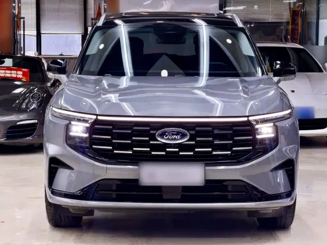 Ford Edge — Фото автомобиля 6