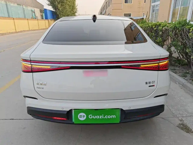 BYD Seal 07 DM-i — Фото автомобиля 5