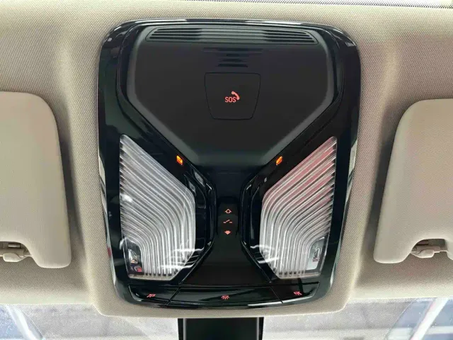 BMW 3 Series — Фото автомобиля 13
