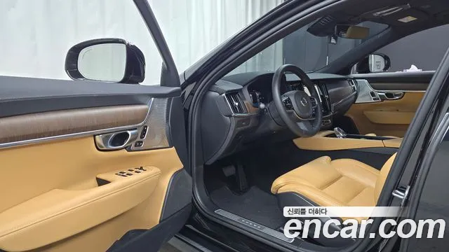 Вольво V90 — Фото автомобиля 8
