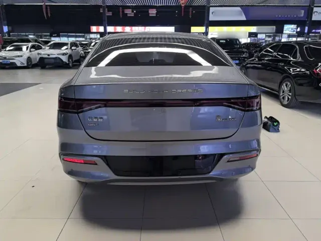BYD Qin PLUS — Фото автомобиля 5