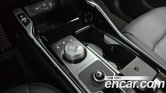 Kia Sorento Новый Sorento 4 поколение Бензин 2.5T 2WD — Фото автомобиля 9