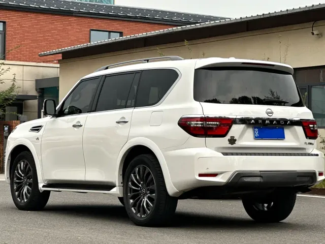 Nissan Patrol — Фото автомобиля 10