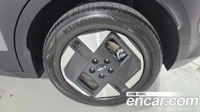 Kia EV3 — Фото автомобиля 6