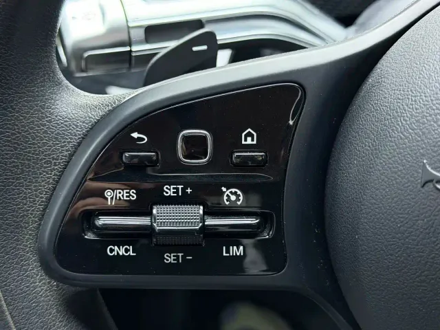 Mercedes-Benz A-Class — Фото автомобиля 11