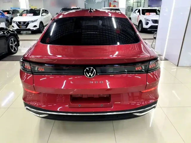 Volkswagen Lamando — Фото автомобиля 5