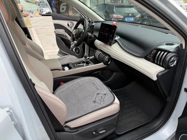 BYD Yuan PLUS — Фото автомобиля 9